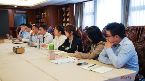 詹勇律师参与开展四川卓安律师事务所青年律师座谈会